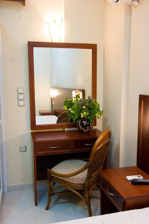 Hotel Viana Loutra Edipsou  Ngoại thất bức ảnh